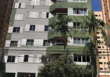 Amplo apartamento bem localizado batel