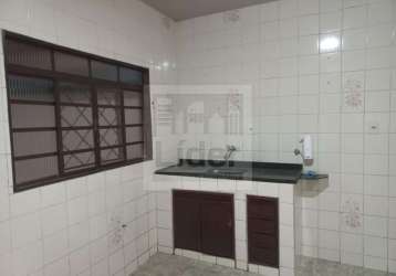 Casa com 2 quartos para alugar no parque residencial eldorado, caçapava  por r$ 850