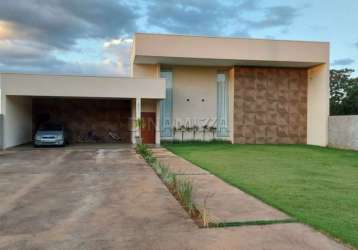 Casa em condomínio fechado com 3 quartos para alugar na avenida lauro fontoura júnior, jockey park, uberaba, 265 m2 por r$ 7.600