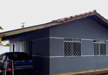 Casa residencial com 2 dormitórios