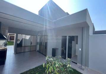 Casa nova com suíte, área gourmet, vila planalto, campo grande - ms