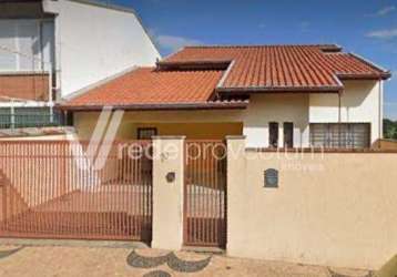 Casa com 3 quartos à venda na fioravante b maglio, 70, vila embaré, valinhos, 174 m2 por r$ 850.000