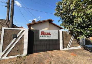 Casa com 2 dormitórios para alugar, 66 m² por r$ 650/mês - alvorada - araçatuba/sp