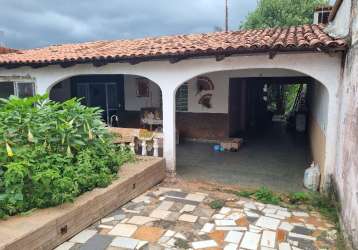 A&m imoveis vende otima casa na qms 16 setor de mansoes