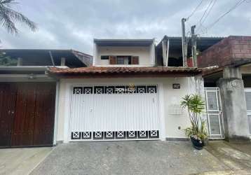 Casa com 3 quartos à venda na rua galdino antônio barbosa, 107, cidade jardim, mogi das cruzes por r$ 590.000