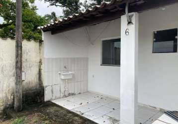 Casa para locação com sala e cozinha conjugada