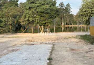 Terreno plano com vista para o lago no clube de campo – r$ 140.000