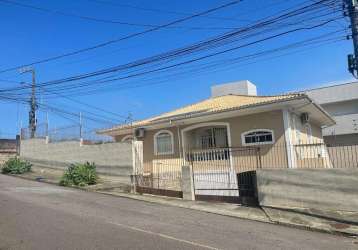 Casa em coqueiros, florianópolis/sc