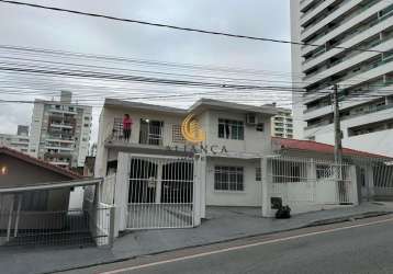 Casa em barreiros, são josé/sc