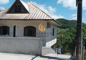 Casa em fundos, biguaçu/sc