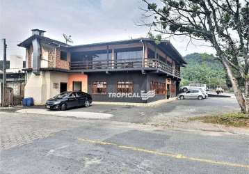 Prédio comercial de esquina à venda, 231 m² por r$ 1.800.000 - itoupavazinha - blumenau/sc