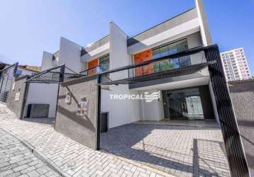 Sobrado com 3 dormitórios à venda, 129 m² por r$ 630.000,00 - água verde - blumenau/sc