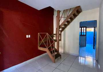 Casa com 2 quarto(s) e 2 banheiro(s) para alugar, 70 m² por r$ 1400 / mês