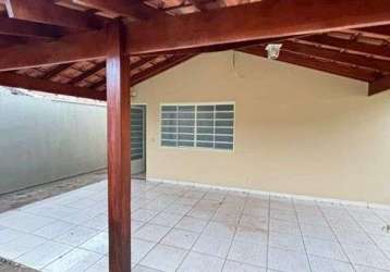 Casa com 2 quarto(s) e 1 banheiro(s) para alugar, 100 m² por r$ 1290 / mês