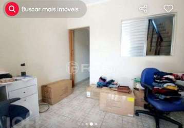 Casa com 1 quarto(s) e 1 banheiro(s) para alugar, 45 m² por r$ 950 / mês