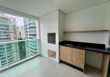 Lindo apartamento no centro com 3 dormitórios 2 vagas