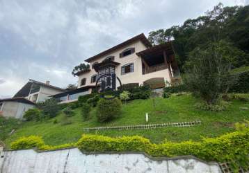 Casa duplex no bairro quinta da barra em teresópolis-rj