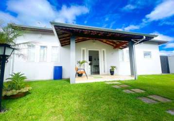 Linda casa a venda na cidade de socorro sp