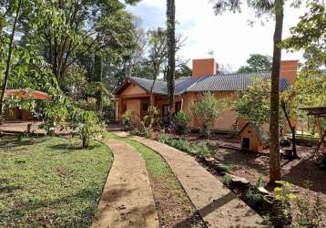 Casa a venda., com terreno de 4.000,00 m²,  área urbana, a menos de  07km do centro de chapecó.