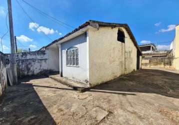 Casa independente e frente de rua em nova iguaçu