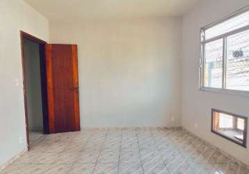 Apartamento de 02 quartos e 02 banheiros em nova iguaçu - moqueta