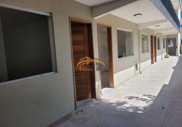 Studio com 28m2, cozinha , sala, quarto, lavanderia, 1 banheiro, sem vaga