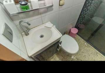 Vende se apartamento primeiro andar