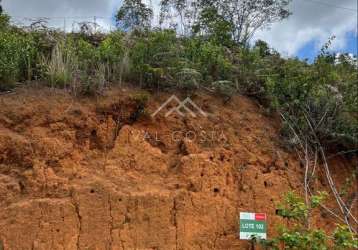 Terreno aclive em condominio