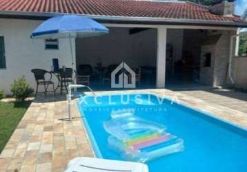 Casa com piscina para locação por temporada