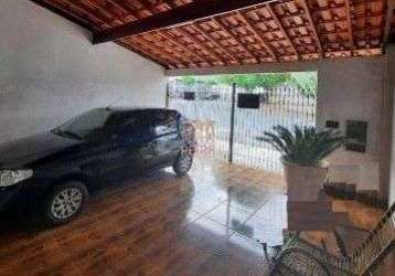 Casa com 2 dormitórios à venda, 80 m²