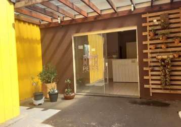 Casa com 2 dormitórios à venda, 170 m²