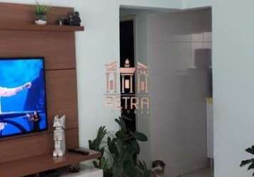 Casa com 2 dormitórios à venda, 80 m²