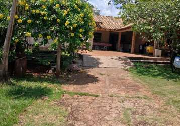 Casa na zona 6-  maringá