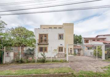 Casa com 5 quartos à venda na rua goitacaz, 349, vila assunção, porto alegre por r$ 1.300.000