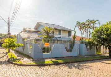 Casa com 3 quartos à venda na rua paulo derly strehl, 235, espírito santo, porto alegre por r$ 890.000