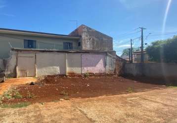 Casa/ sobrado à venda  com 3 quarto(s)