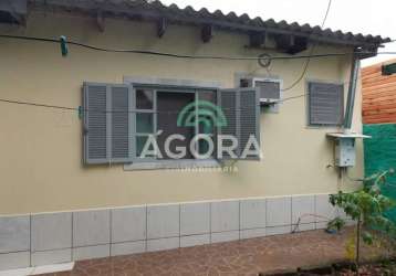 Casa com 2 quartos para alugar no harmonia, canoas  por r$ 950