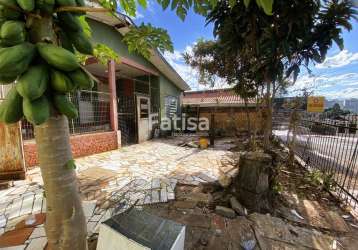 Terreno com duas casas, vila victor issler, passo fundo - rs