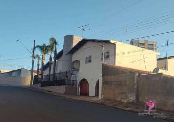 Casa com 3 dormitórios à venda, 222 m² por r$ 600.000,00 - vila terezinha - leme/sp