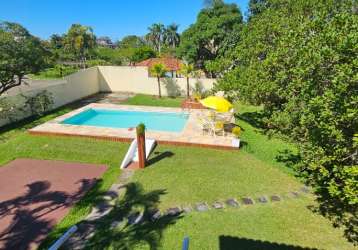 Vendo linda casa de 4 quartos na barra da tijuca no condomínio village marapendi