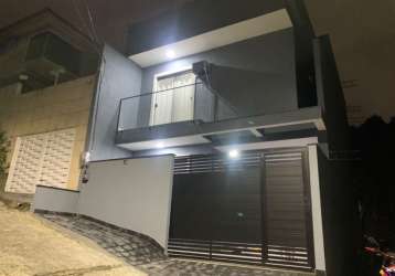 Vendo ótima casa duplex em jacarepaguá