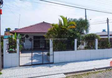 Casa com 4 dormitórios à venda por r$ 650.000,00 - centro - balneário gaivota/sc