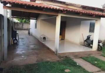 Casa a de 2 quartos em mussurunga ii