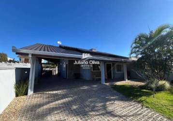 Casa com piscina a 270 metros da praia, rainha