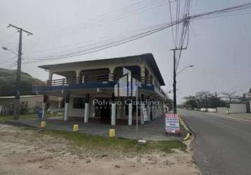 Sala comercial de esquina á 200 metros da praia na barra do saí!