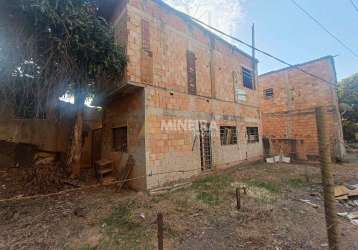 Duas casas à venda (inacabadas) - 150m² - bairro marajó/bh