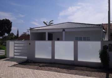 Ótima casa com piscina no balneário nereidas