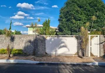 Casa a venda em vicente pires - em condomínio - 3 quartos c/ 3 suítes - sendo regularizada - cessão direitos