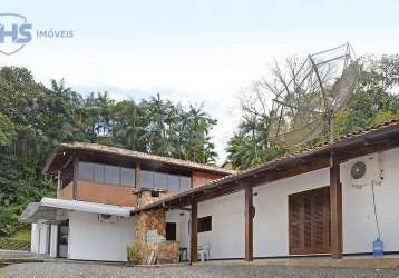 Casa residencial à venda, água verde, blumenau.