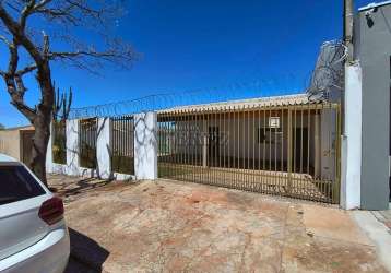 Casa com 3 quartos à venda na jorge hannuch, --, santa rita 1, londrina por r$ 400.000